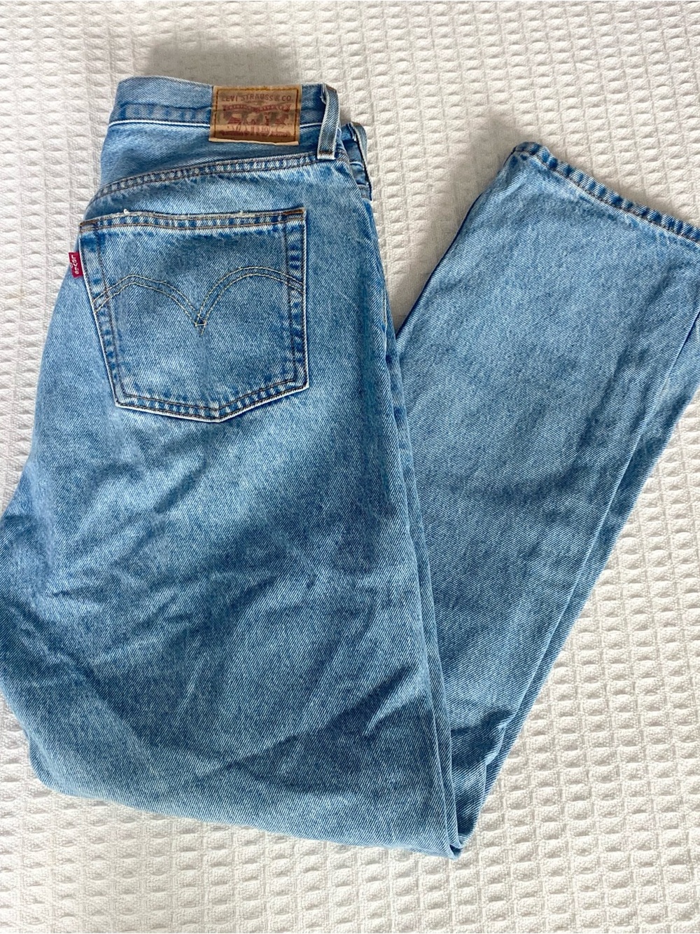 Levi's Women's Light Blue 501 Relaxed Jeans size 31
